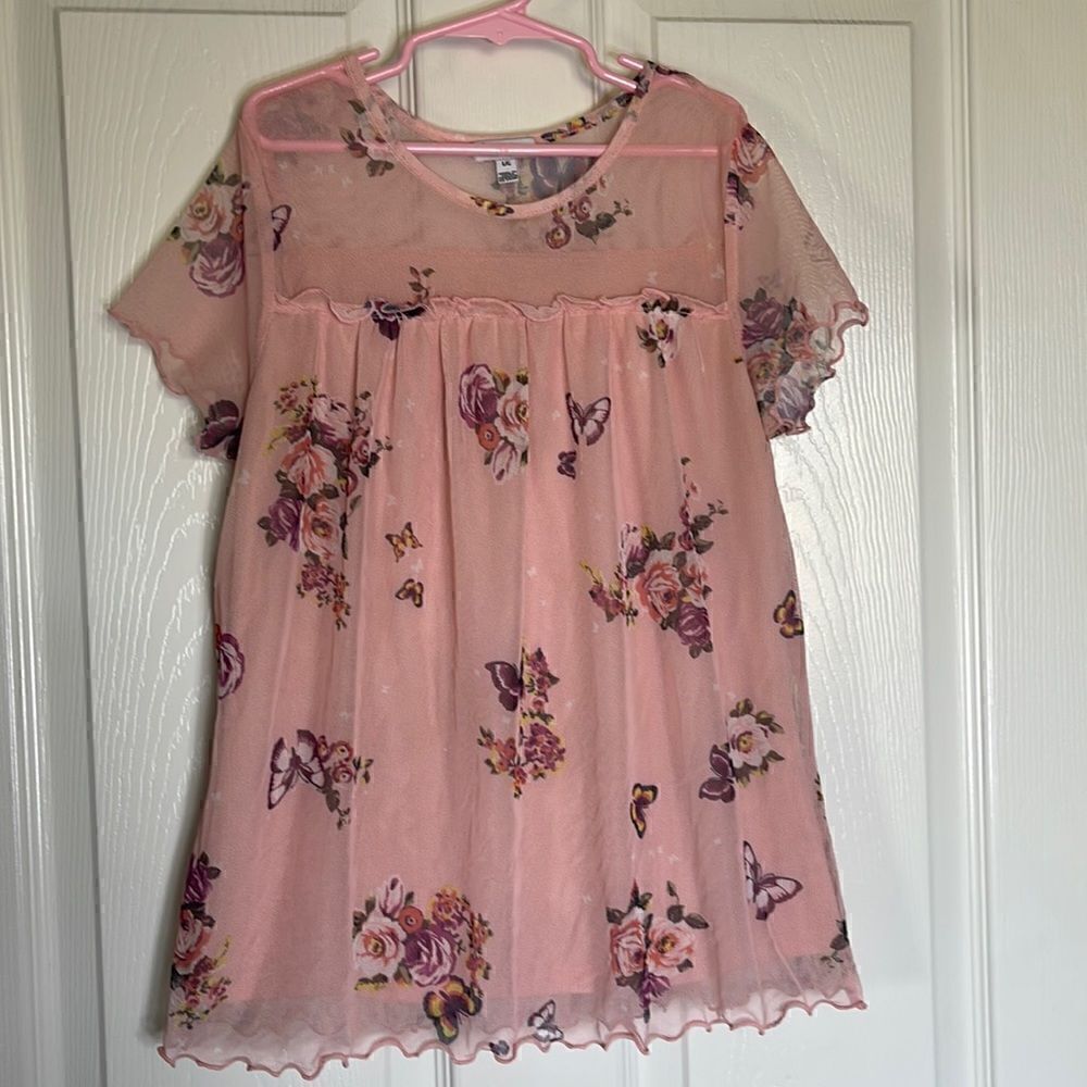 Love fire floral butterfly short sleeve top size L